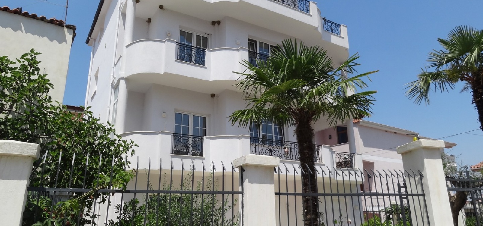 Rruga Terfil Agai,Tiranë,Albania,5 Bedrooms Bedrooms,4 BathroomsBathrooms,Villas,Rruga Terfil Agai ,4,1124