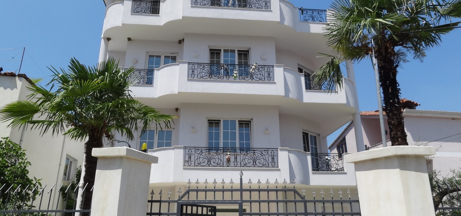 Rruga Terfil Agai,Tiranë,Albania,5 Bedrooms Bedrooms,4 BathroomsBathrooms,Villas,Rruga Terfil Agai ,4,1124