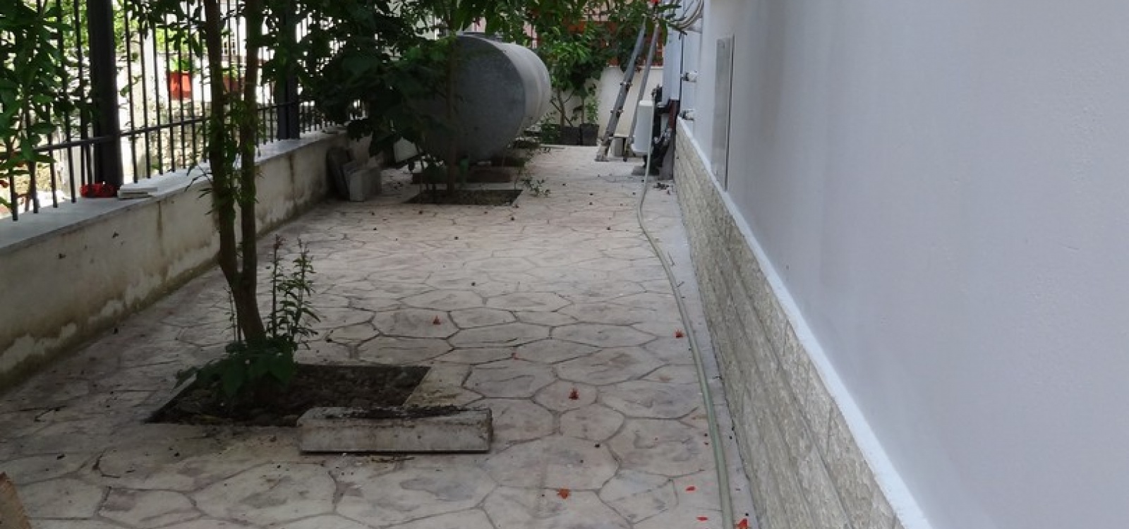 Rruga Terfil Agai,Tiranë,Albania,5 Bedrooms Bedrooms,4 BathroomsBathrooms,Villas,Rruga Terfil Agai ,4,1124