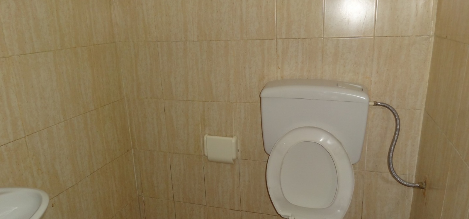 Komuna e Parisit,Tiranë,Albania,Store,Komuna e Parisit ,1131