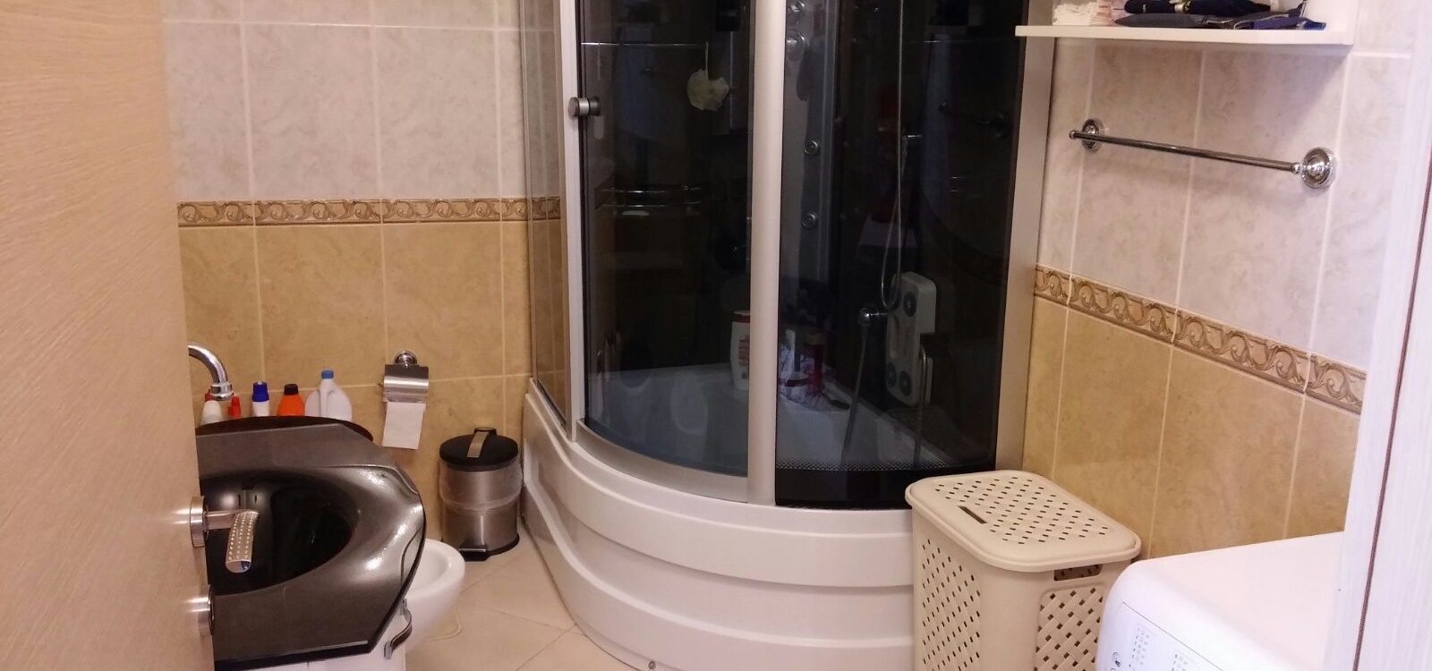 Rr. Peti,Tirana,Tiranë,Albania,2 BathroomsBathrooms,Apartment 2 x 1,Rr. Peti,2,1012