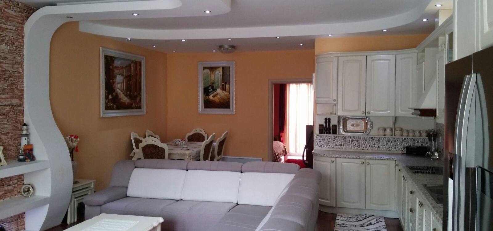 Rr. Peti,Tirana,Tiranë,Albania,2 BathroomsBathrooms,Apartment 2 x 1,Rr. Peti,2,1012