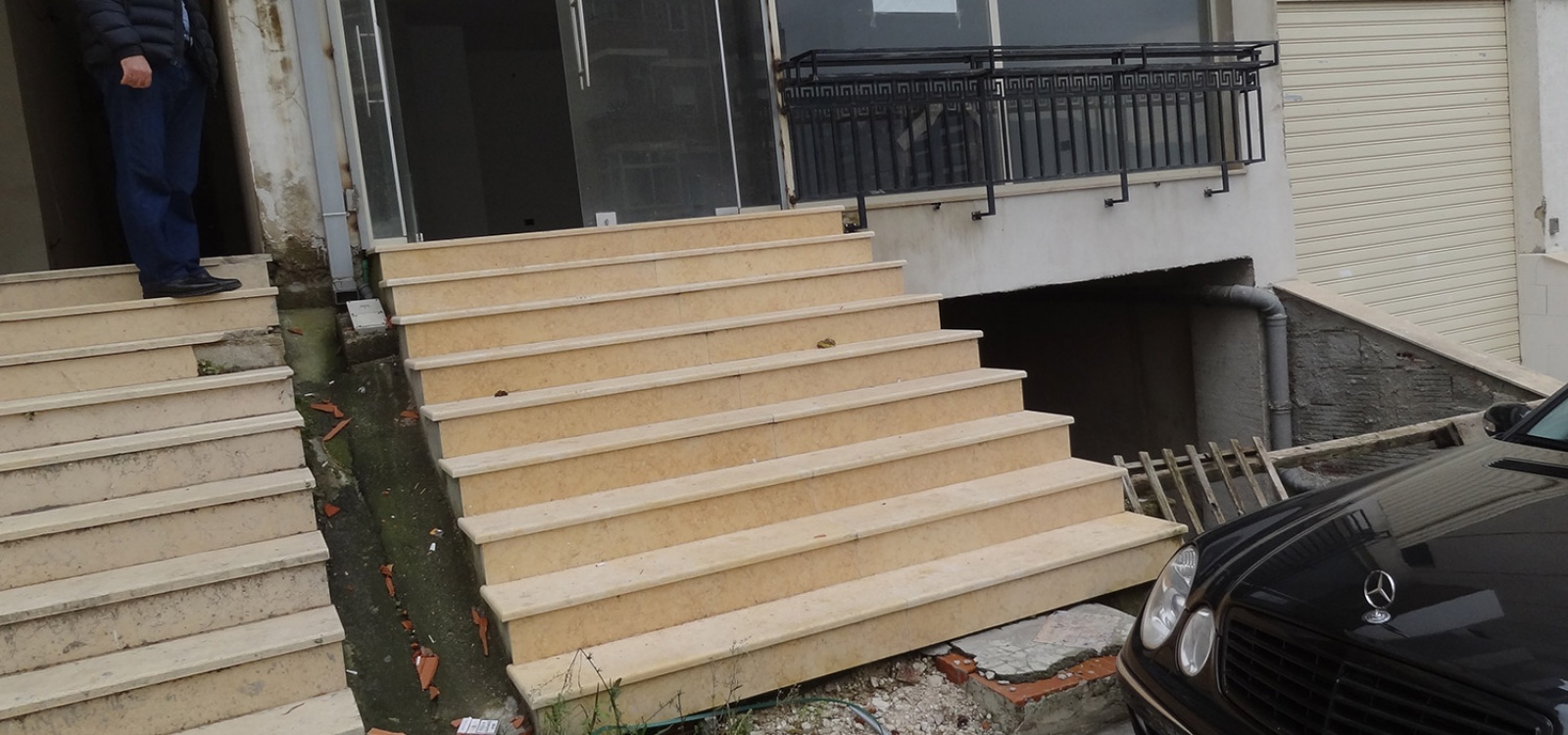 Rr. Liqeni i Thate,Tirane,Qarku Tirane,Albania,Store,1014