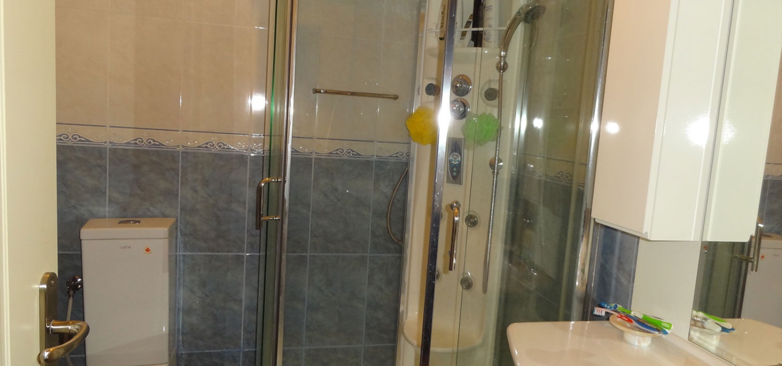 Rruga Teodor Ruzvelt,Tirane,Tirana,Tiranë,Albania,2 BathroomsBathrooms,Apartment 3 x 1,Rruga Teodor Ruzvelt,Tirane,1019
